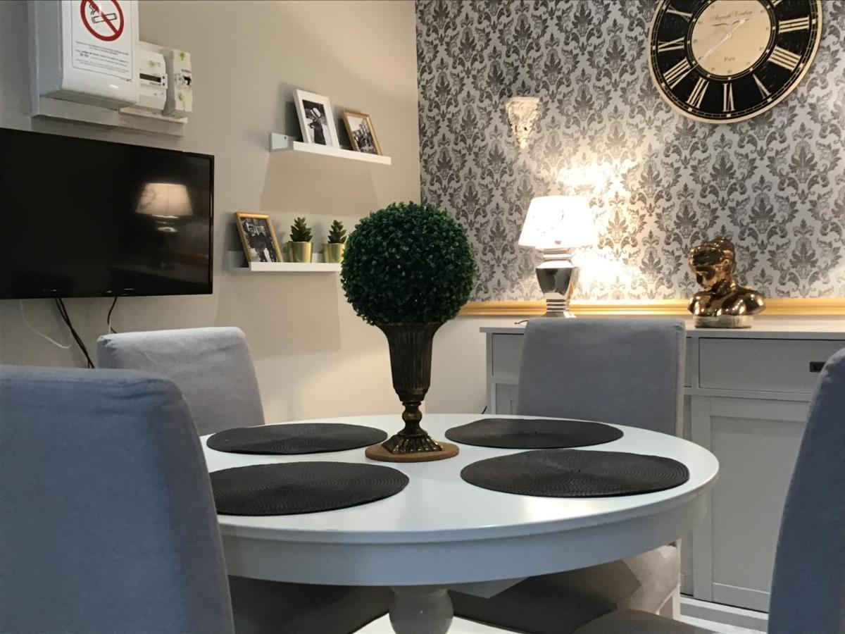 Appartement Medicis Avec Garage Honfleur Eksteriør billede